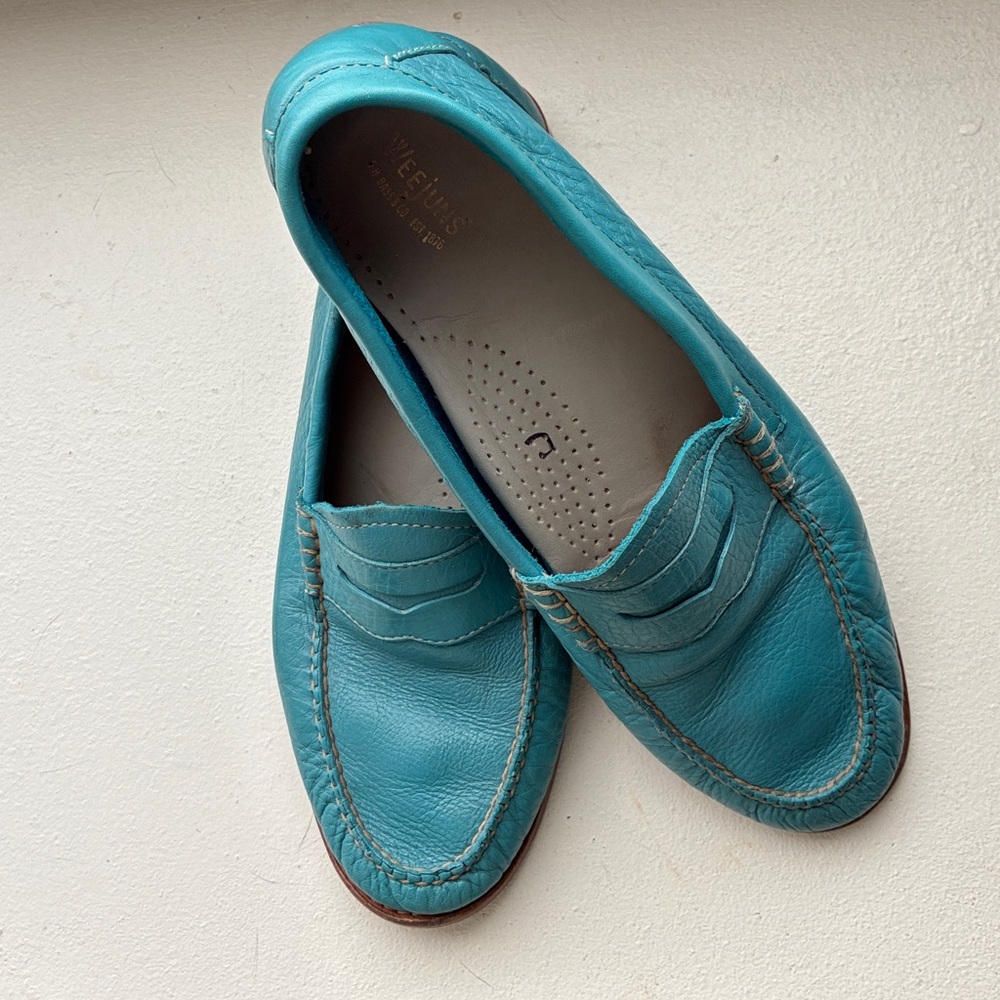 Women’s GH Bass Weejuns Teal Leather Slip-On Loafers